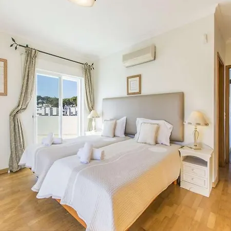 Villa Deluxe Vilamoura Villa Oceanica 3 Bedrooms Great Pool Area Perfect For Families