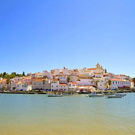 Deluxe Vilamoura Villa Oceanica 3 Bedrooms Great Pool Area Perfect For Families Villa Quarteira