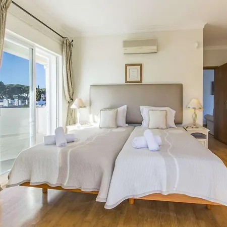 Villa Deluxe Vilamoura Villa Oceanica 3 Bedrooms Great Pool Area Perfect For Families